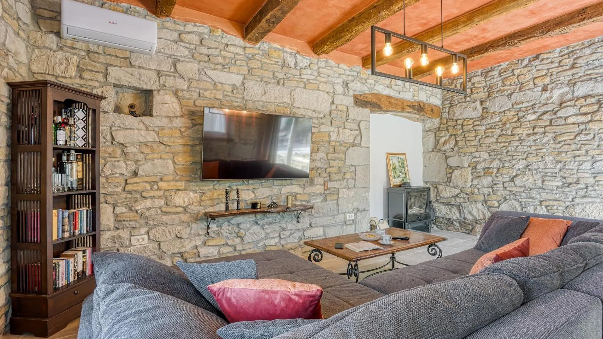 Casa Emilia In Sveti Donat Villa Buzet