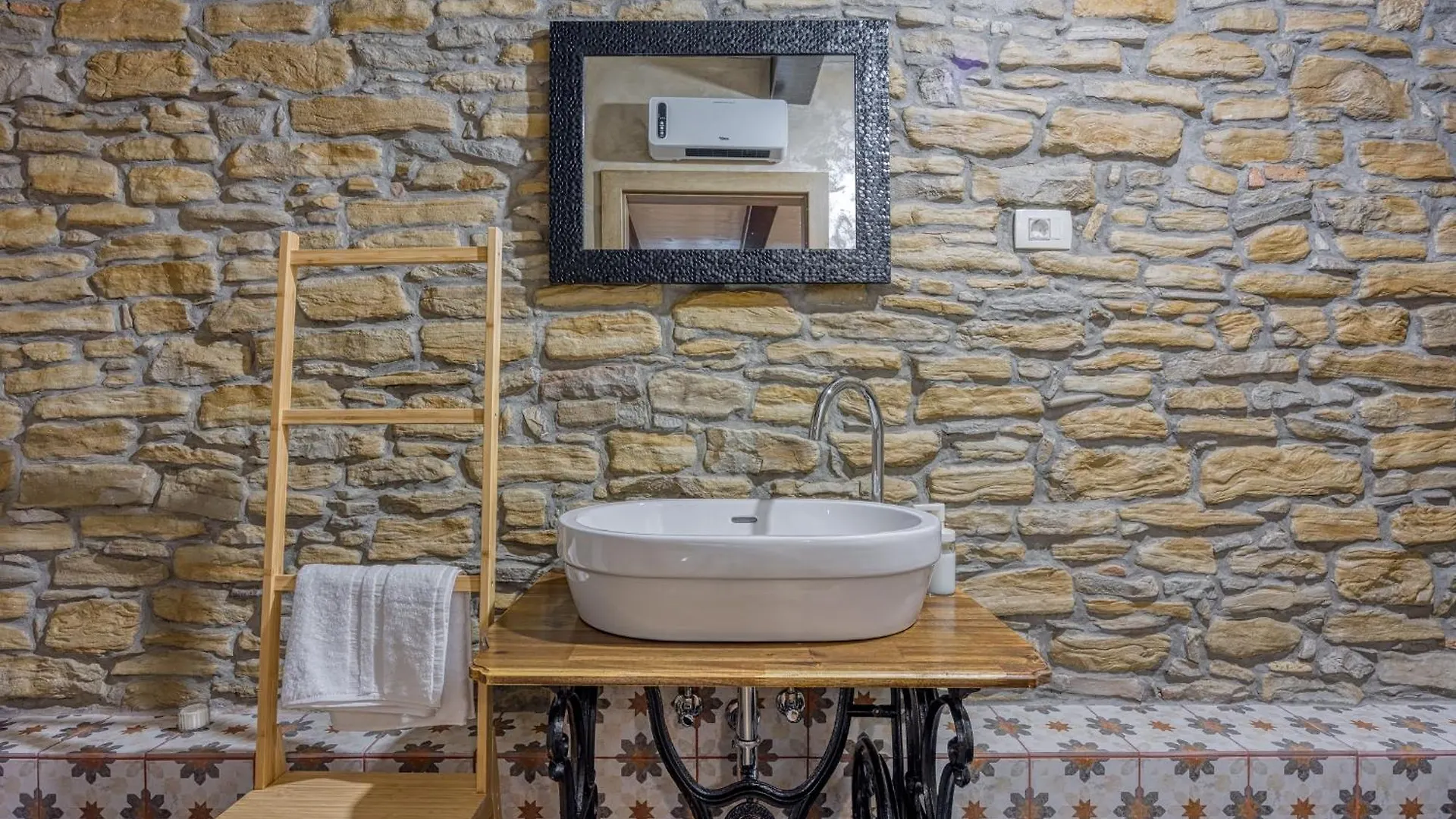 Casa Emilia In Sveti Donat Villa Buzet 0*,
