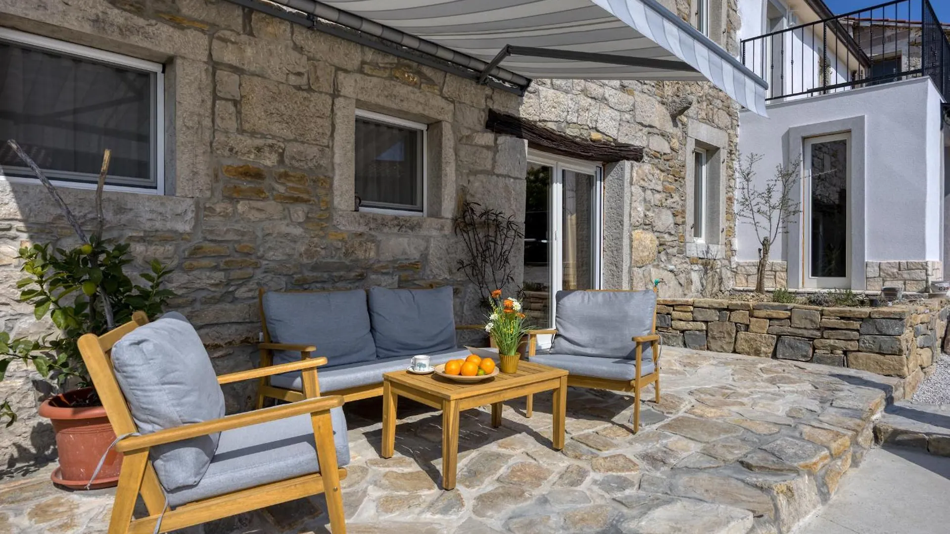 Casa Emilia In Sveti Donat Villa Buzet