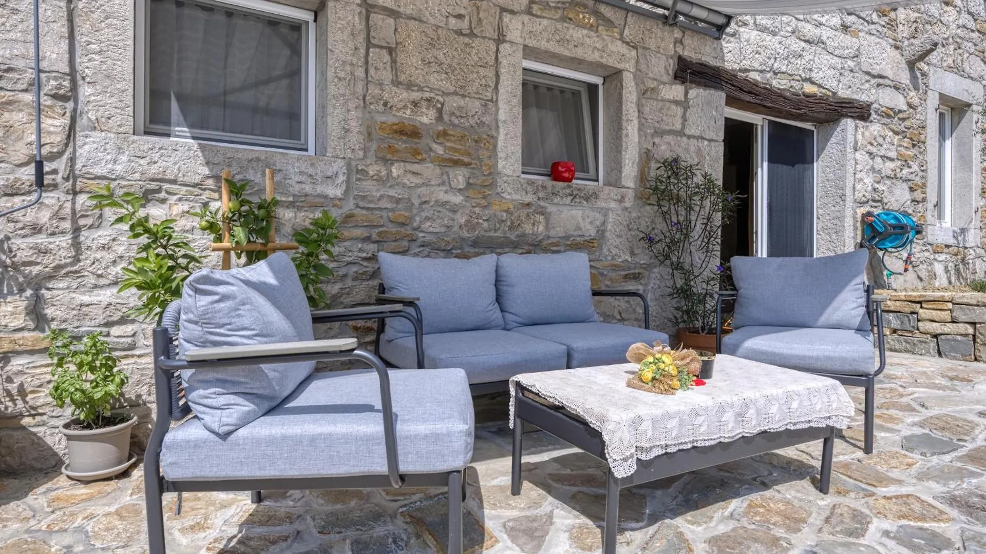Casa Emilia In Sveti Donat Villa Buzet